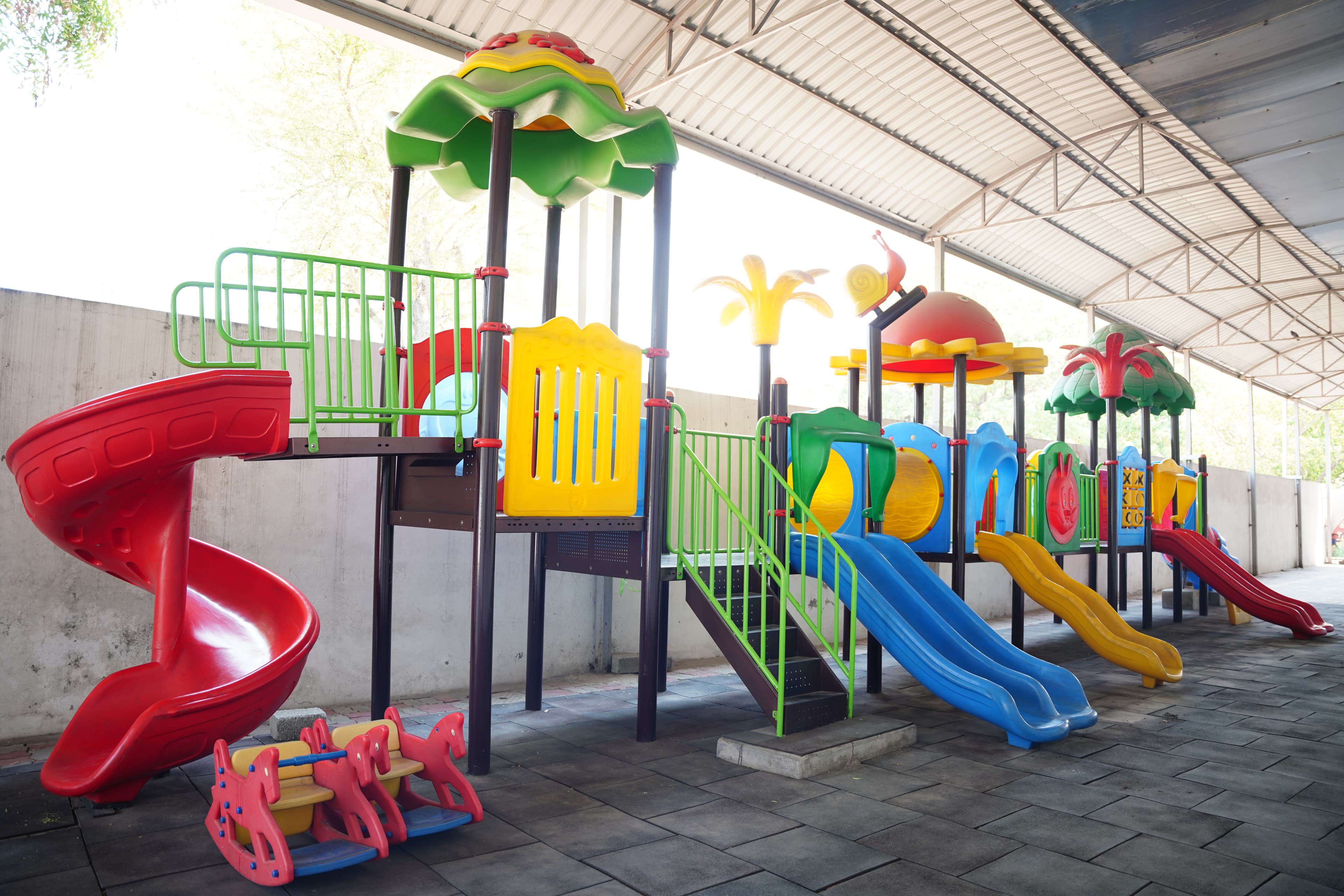 Indoor play zone