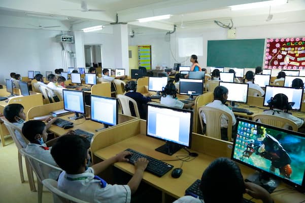Computer lab at SMHS